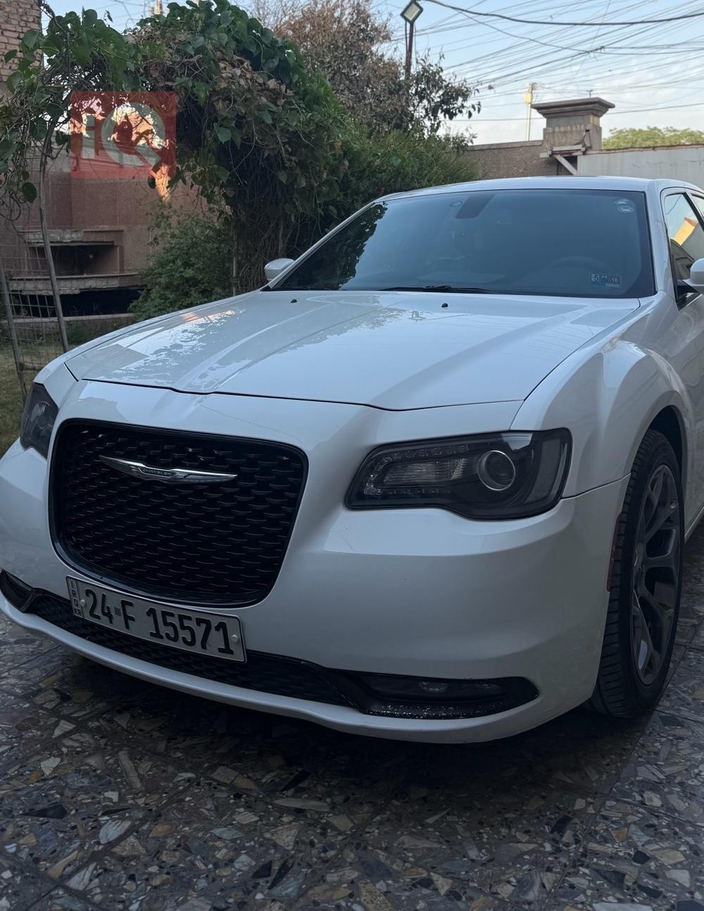 کرایسلەر 300